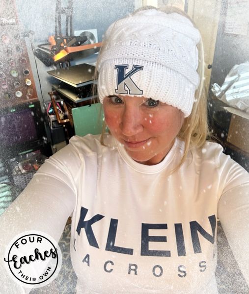 Klein Lax Ladies Beanies with Ponytail Hole